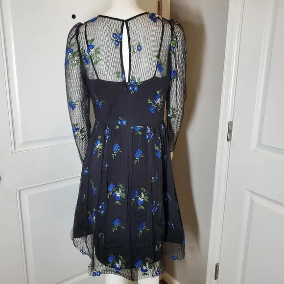 Taylor Dresses Women's Long Sleeve Embroidered A-Line Dress Size 8 - Picture 13 of 16